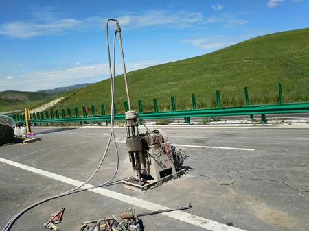 右江公路地基基础注浆加固